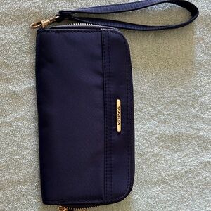 Travelon Navy Wristlet with Gold Accents